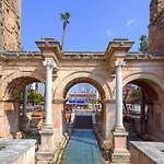 Antalya Mermaid 3 Bedrooms Close The Park 2 * 贝莱克